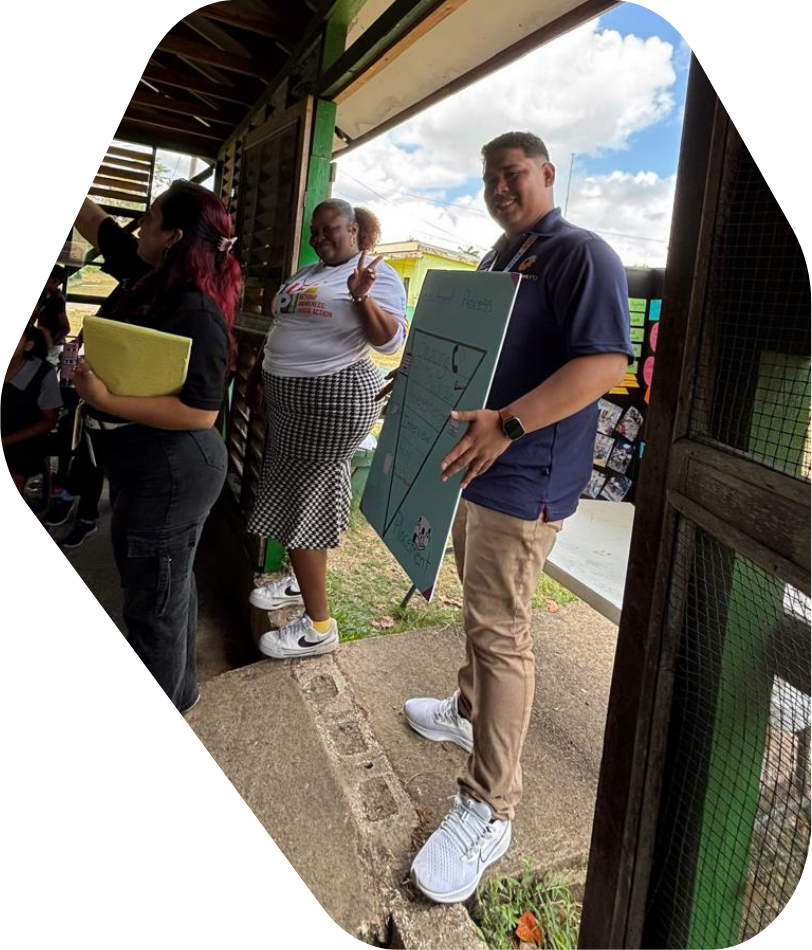 TransparentBPO volunteers at a school visit